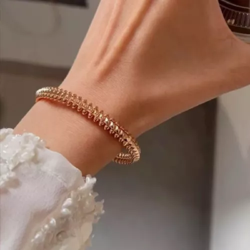 CLASH Sterling Silver Bracelet for Women, Elegant 925 Silver Chain Jewelry Gift